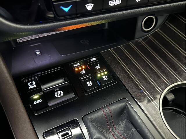 Lexus RX 450h 4WD President | Origineel NL | 360 Camera | Mark-Levinson Sound | ACC | Stoelventilatie | Leder | 10 jaar Lexus Garantie! Head-Up | Memory | Panoramadak | Keyless-Entry | Stoelverwarming V+A | ISO-Glas | Zonwering | LED | Lane-Assist | Dodehoek | DA