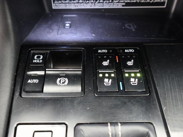 Lexus RX 450h 4WD Luxury Line | Navigatie | Stoelventilatie & Verwarming | Leder | Kofferbak automatisch |