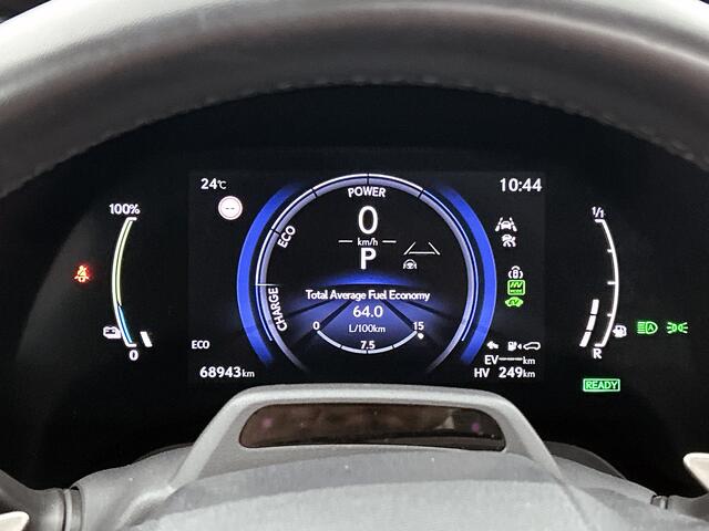 Lexus RX 450h+ Plug-in Hybrid Executive Line | Dealer onderhouden | Lederen bekleding | Memory Seat | Stoelventilatie | Stoel+stuurverwarming | Head-Up | Blind Spot monitor | 360 Camera | Elektrische achterklep |