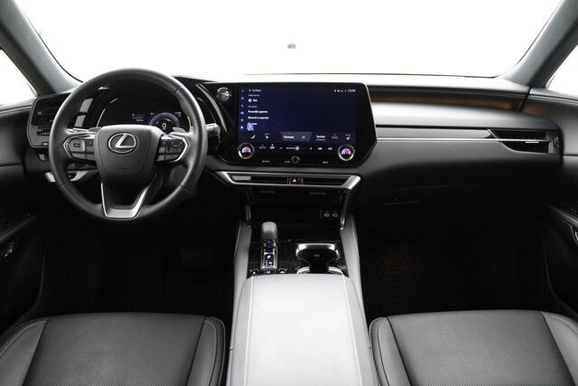 Lexus RX 450h+ Plug-in Hybrid Comfort Line | Smart Entry | Blind Spot Monitor | Lederen bekleding met 8-voudig verstelbare stoelen