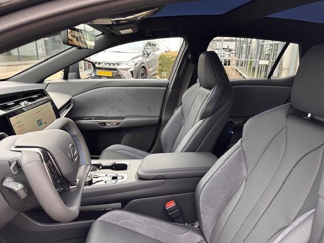 Lexus RZ 550e DIRECT 4 F SPORT 77 kWh