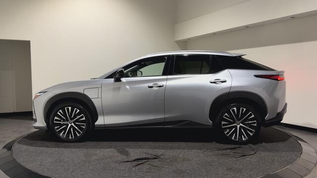 Lexus RZ 450e Executive Line 71 kWh | Leder interieur | LMV 20" | Keyless | Soh (batterijcheck) Waarde 97,9 %