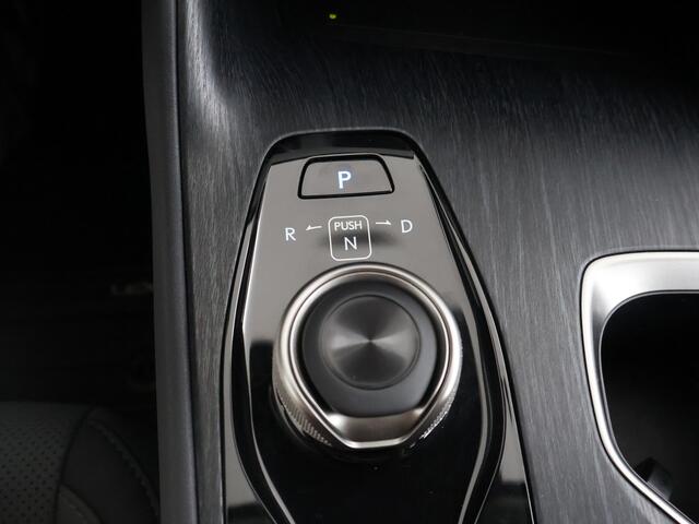 Lexus RZ 450e Executive Line 71 kWh | BTW voertuig | Panoramadak | Stoel+stuurverwarming | Blind Spot Monitor | Parkeersensoren voor+achter | Apple CarPlay/Android Auto | Elektrische Achterklep | Navigatie |