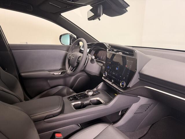 Lexus RZ 350e Business Line 77 kWh | Head-Up | Elektrische stuur / stoel |
