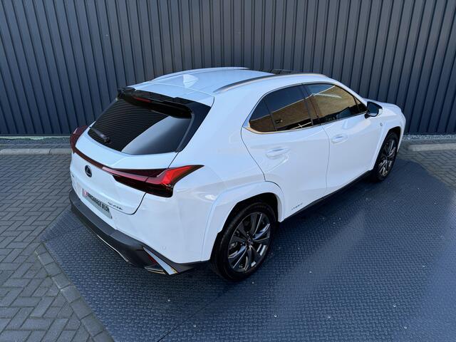 Lexus Ux 250h F Sport | Schuif-/kantel dak | Afnm. Trekhaak | Head-up | BSM | Rijklaar!!