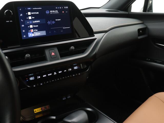 Lexus Ux 250h F-Sport Design Limited | Leder Interieur | Stoelverwarming | Apple Carplay -/ Android Auto |