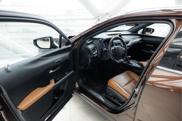 Lexus Ux 250h Executive Line Limited | Mark Levinson | Stoelverwarming & Koeling | | President Pack |