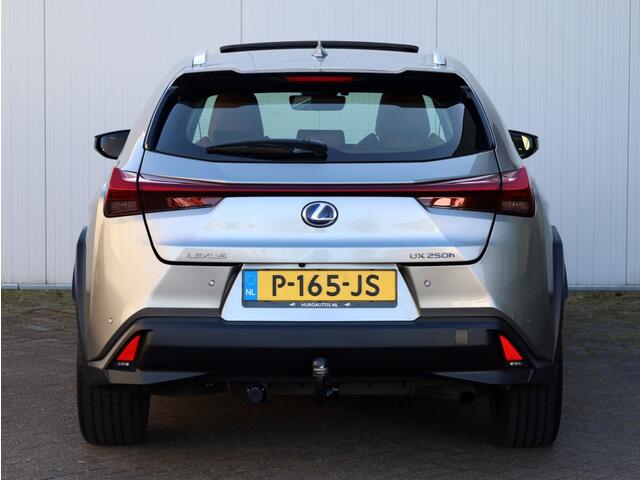 Lexus Ux 250h Executive Line | President Pack | Schuifdak | Trekhaak