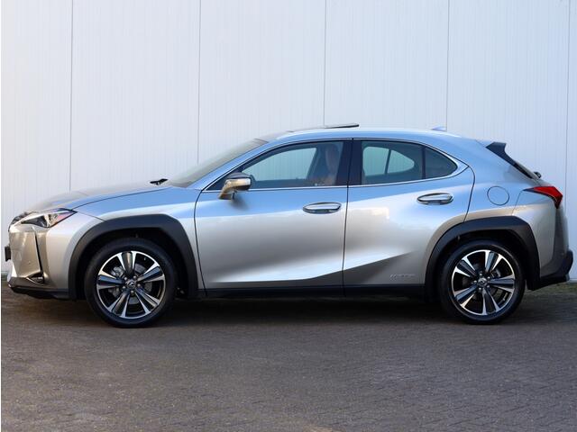 Lexus Ux 250h Executive Line | President Pack | Schuifdak | Trekhaak