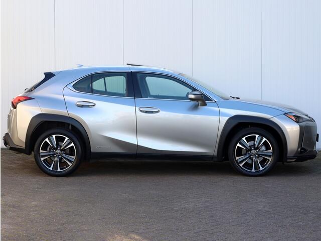 Lexus Ux 250h Executive Line | President Pack | Schuifdak | Trekhaak