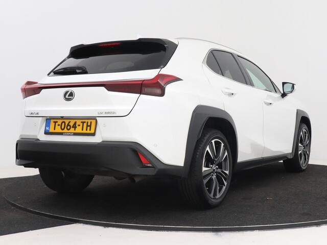Lexus Ux 250h Business Line | Adative Cruise Control | 18" velgen | Apple Carplay/ Android Auto | Lexus Link + app bediening |