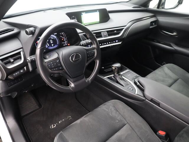 Lexus Ux 250h Business Line | CAMERA | ADAPTIVE | TREKHAAK