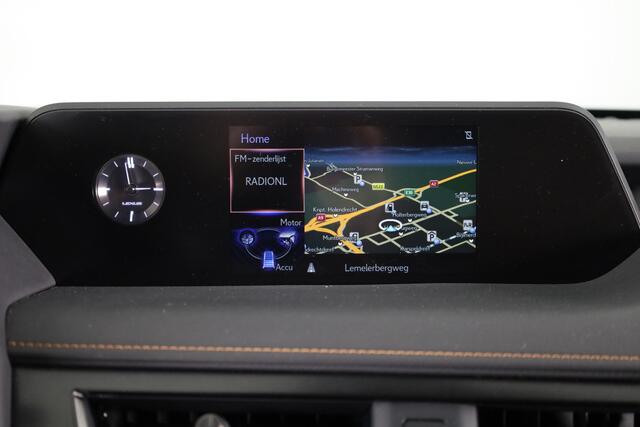 Lexus Ux 250h First Edition | Navigatie | Lederen bekleding | Apple Carplay /- Android Auto |