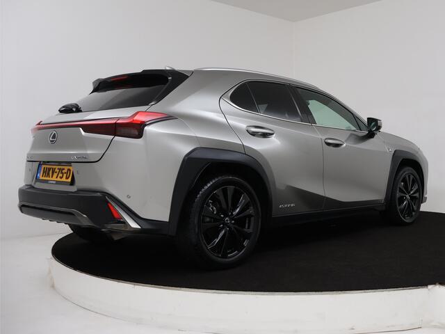 Lexus Ux 250h F Sport Line Limited Stoelverwarming | Head-up display |