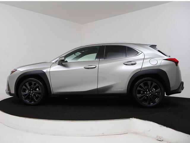 Lexus Ux 250h F Sport Line Limited Stoelverwarming | Head-up display |