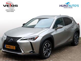 lexus-ux-250h-preference-line--sto