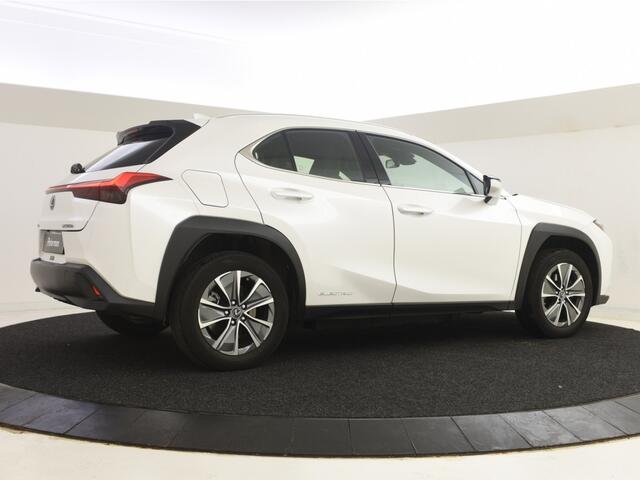 Lexus Ux 300e Business 54 kWh | Electrische stoelbediening