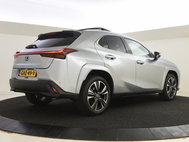 Lexus Ux 250h Executive Line | Alarm | Schuif/ kanteldak | PDC V+A | BLS