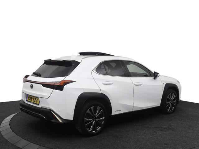 Lexus Ux 250h AWD F Sport Line Limited | Schuif-/kanteldak | Stuurwielverwarming | Triple LED koplampen | Head-Up Display