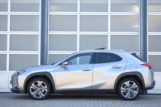 Lexus Ux 300e Executive 54 kWh Panodak! | Mark Levinson Sound