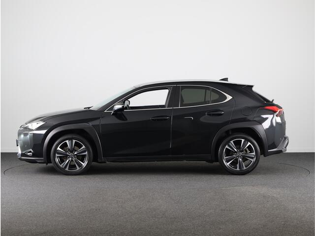 Lexus Ux 250h Preference Line *RIJKLAAR* | Parkeersensoren | NL-Auto | Dodehoek Ass. |