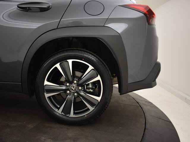 Lexus Ux 300h Business Line | Stuur en Stoelverwarming | BLS | Parkeersen