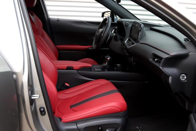 Lexus Ux 250h F Sport Line President Pack