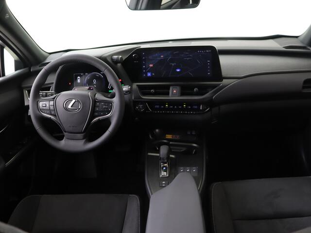 Lexus Ux 300h Business Line | Blind Spot Monitor | Draadloze Telefoonoplader | 18" Lichtmetalen Velgen |