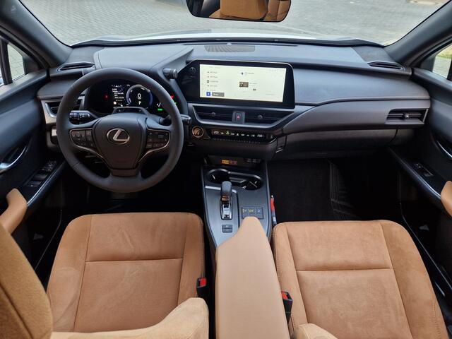 Lexus Ux 300h Business Line | Navigatie | Carplay | ECC | Cruisecontrol |