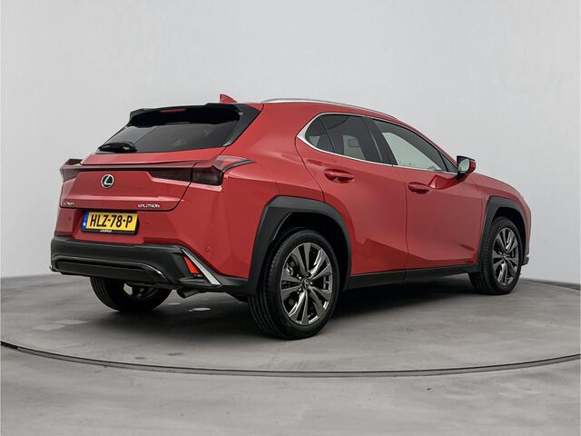 Lexus Ux 250h F-Sport Design Limited | Zwart lederen bekleding | Stoelverwarming | Stuurverwarming | Apple Carplay /- Android Auto |