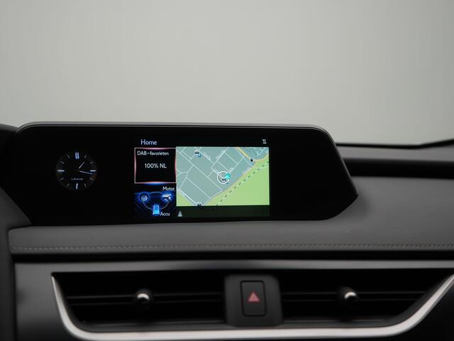 Lexus Ux 250h Luxury Line | Glazen Schuifdak | Trekhaak |