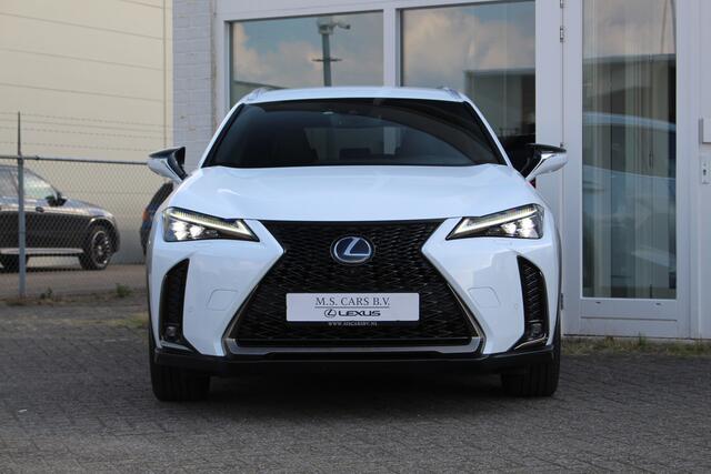 Lexus Ux 250h Hybride F-Sport Premium I Mark Lev. I Head up I 360-camera I Applecarplay