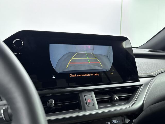 Lexus Ux 300h Luxury Line | Head-Up Display | Carplay | Stoel & Stuurverwarming |