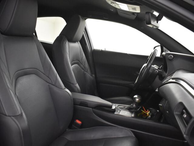 Lexus Ux 250h F Sport Line | Parkeersensoren | Stoelverwarming