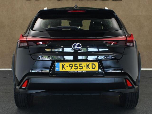 Lexus Ux 300e Business 54 kWh - ORIGINEEL NEDERLANDSE AUTO - CLIMATE CONTROL - ACHTERUITRIJCAMERA - 17 INCH LICHT METALEN VELGEN - ALCANTARA BEKLEDING - ELEKTRISCH VERSTELBARE VOORSTOELEN - ADAPTIEVE CRUISE CONTROL