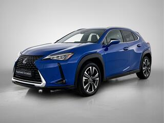 lexus-ux-250h-first-edition--carpl