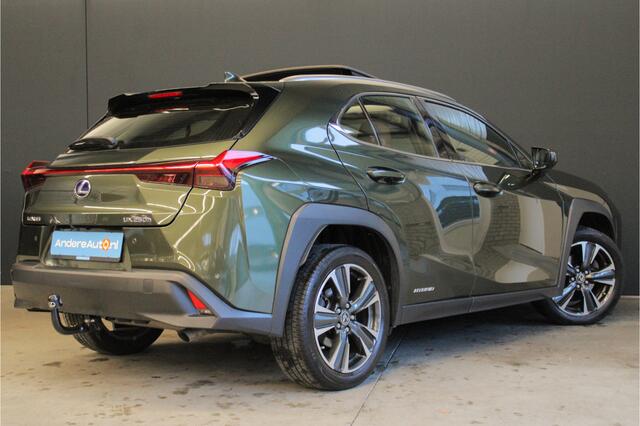 Lexus Ux 250h Executive Line |trekhaak|leder|schuifdak|elek klep|HUD|