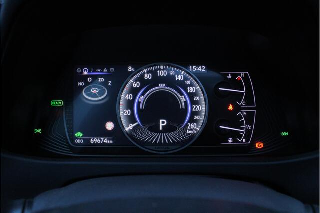 Lexus Ux 250h Executive Line |trekhaak|leder|schuifdak|elek klep|HUD|