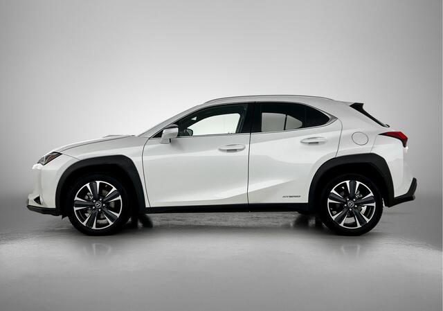 Lexus Ux 250h Preference Line | 18" Velgen | Keyless Entry | Apple Carplay & Android Auto |
