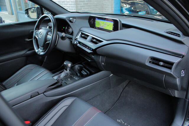 Lexus Ux 250h F Sport Line |trekhaak|stuur/stoel verwarming|elek. stoel|headup|