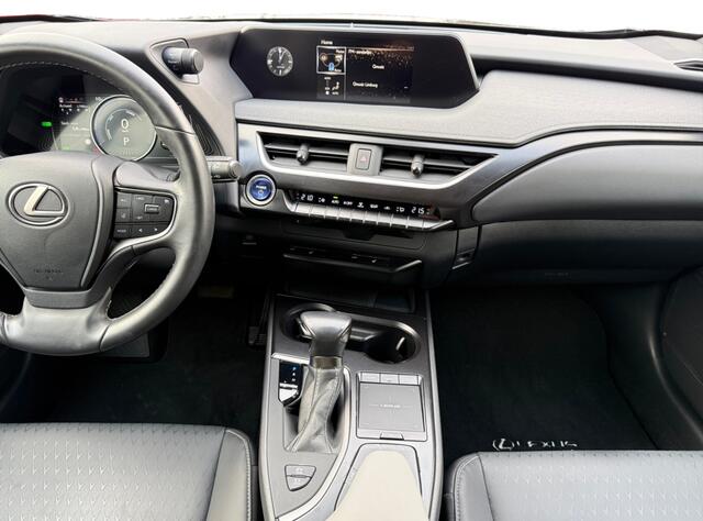 Lexus Ux 250h Preference Line I Hybrid I Camera I Leder I Cruise Control