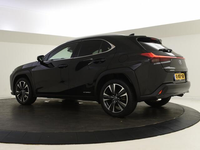 Lexus Ux 250h Premium Edition | Leder | PDC V+A | Stoelverwarming
