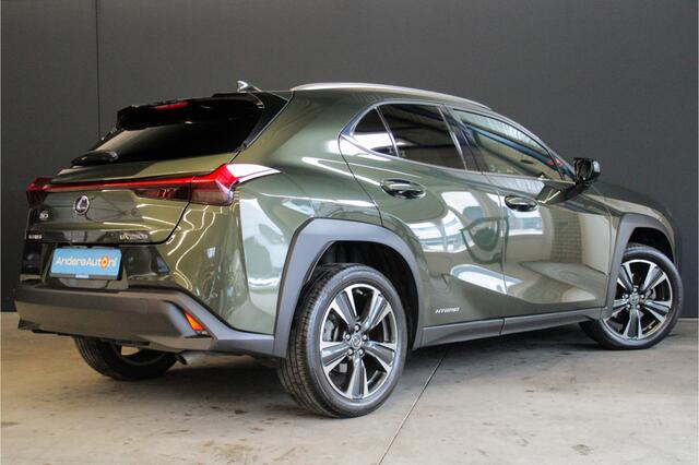 Lexus Ux 250h Preference Line |stoel/stuurverwarming|parkeersensoren|18"|Apple/Android|ACC|