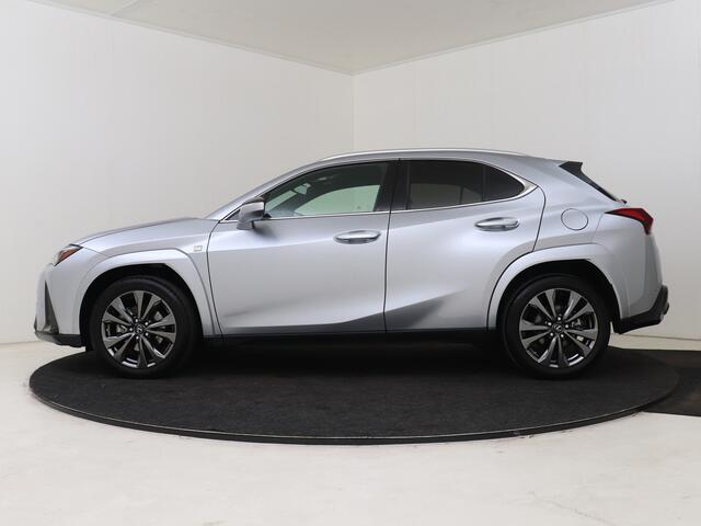 Lexus Ux 250h AWD F Sport Line | Head-up display | Vierwielaandrijving | Stoelverwarming |