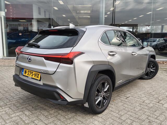 Lexus Ux 250h Luxury Line | Sensoren v/a | Stoel & Stuurverwarming |