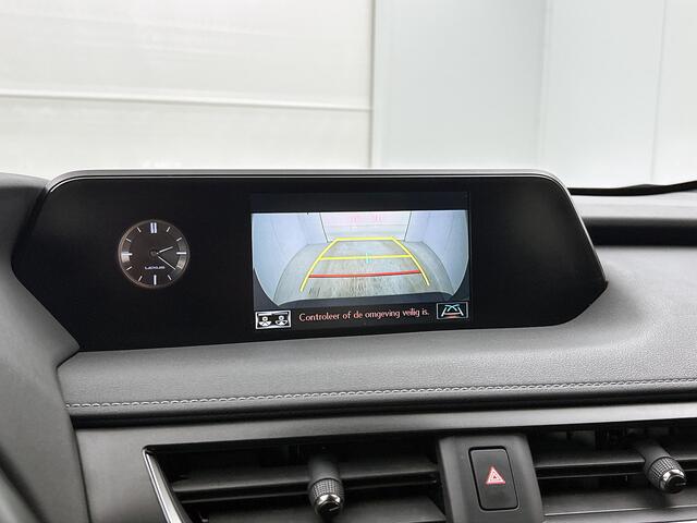 Lexus Ux 250h | Navigatie | Parkeercamera | Android Auto & Apple Carplay |