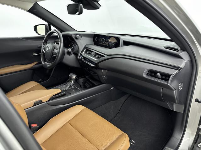 Lexus Ux 250h Executive Line | Stoelgeheugen | 360' Camera | Carplay |