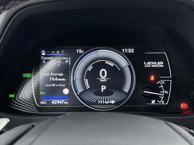 Lexus Ux 300e Business 54 kWh | Carplay | NL auto |