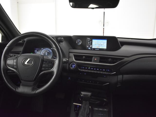 Lexus Ux 250h Business Line | Head-up display | navigatie | Stoelverw. |