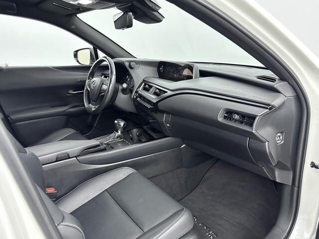 Lexus Ux 250h Executive Line | Stoelgeheugen | Carplay | 360' Camera |